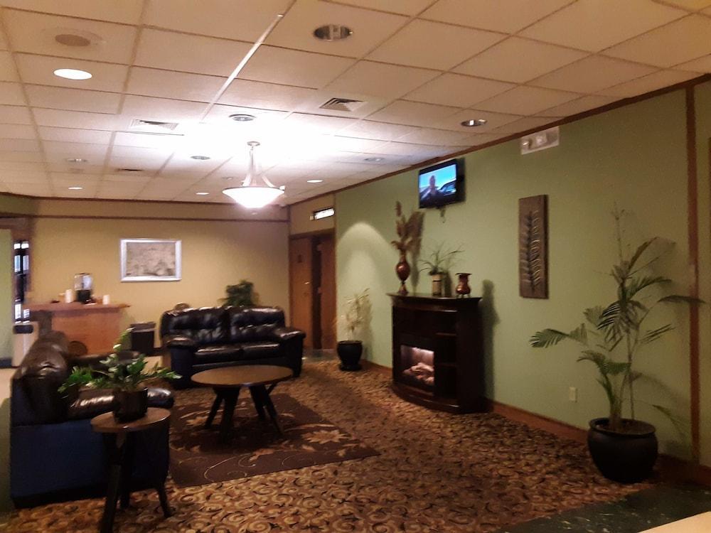 Norwood Inn Hudson מראה חיצוני תמונה