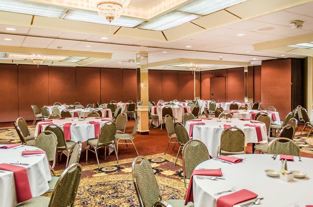 Norwood Inn Hudson מראה חיצוני תמונה