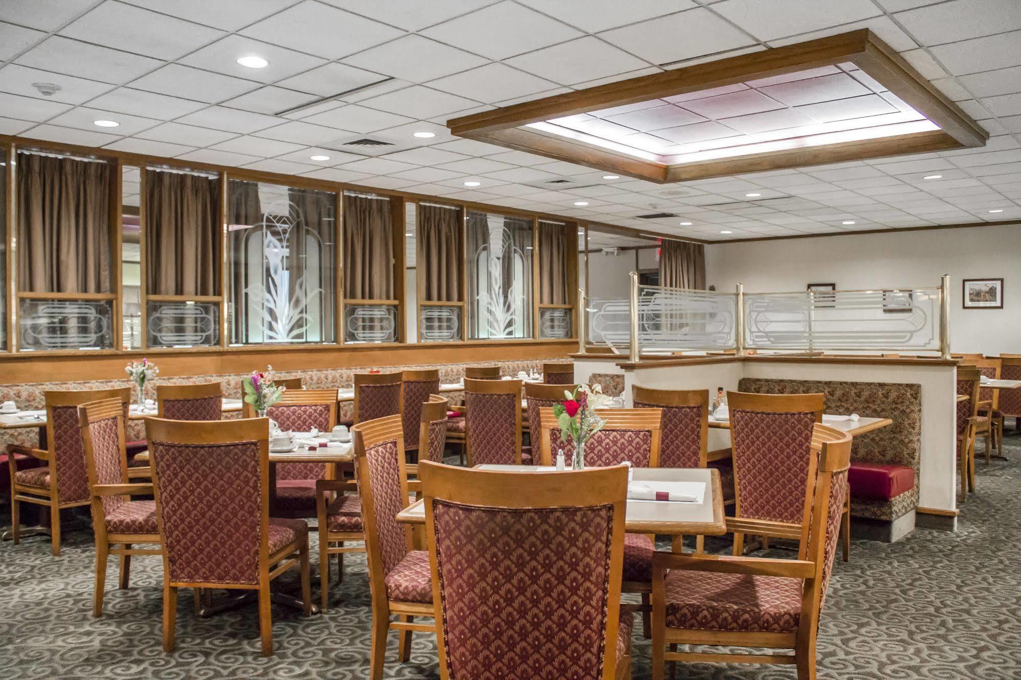Norwood Inn Hudson מראה חיצוני תמונה